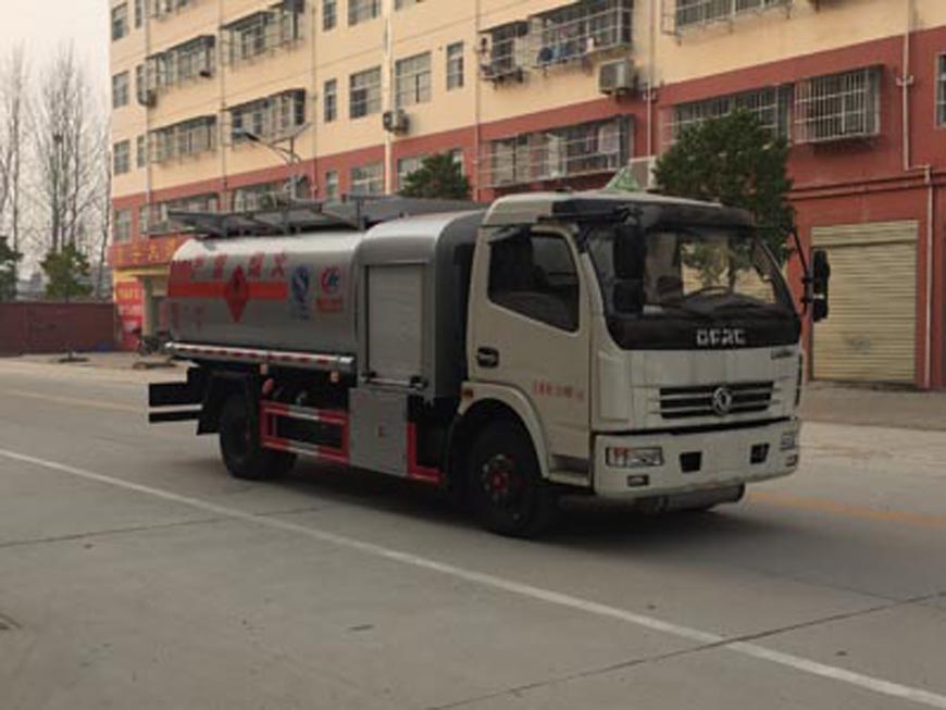 CLW5112GJYE5型飛機加油車